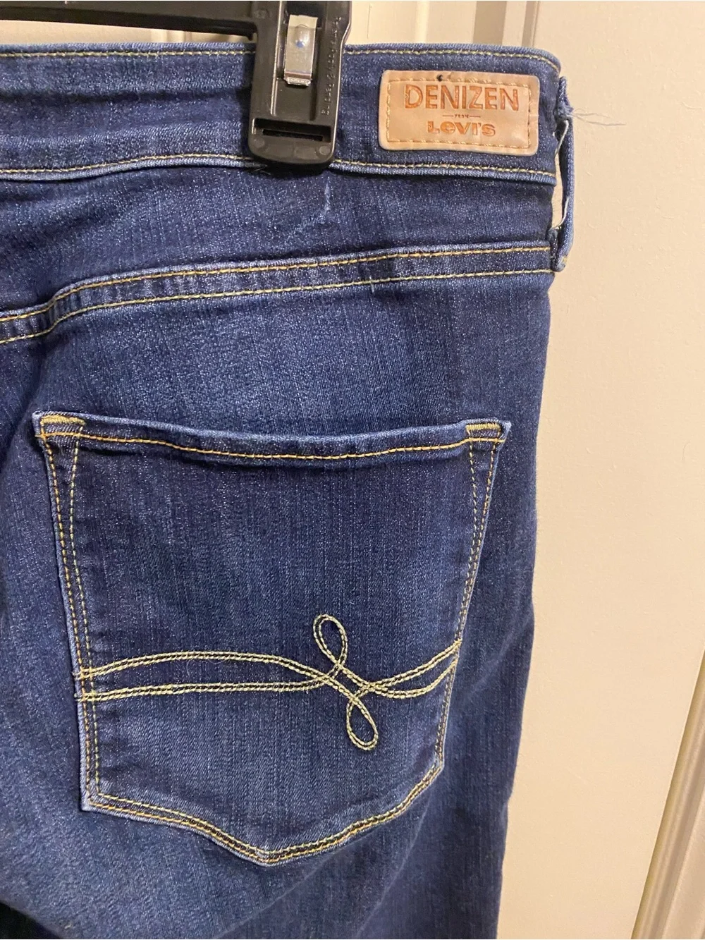 Denizen from Levis up auction